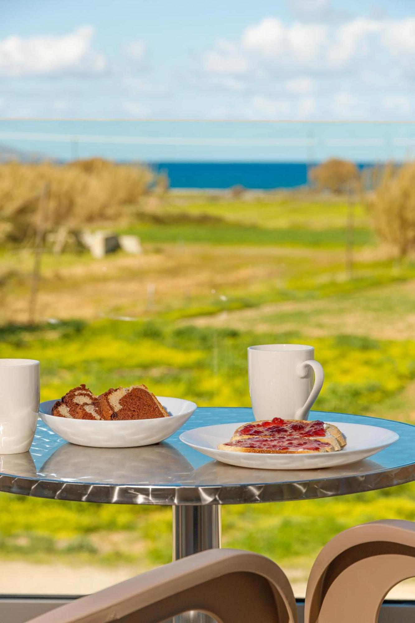 Achatis Apartments With Sea View Колимвари Екстериор снимка