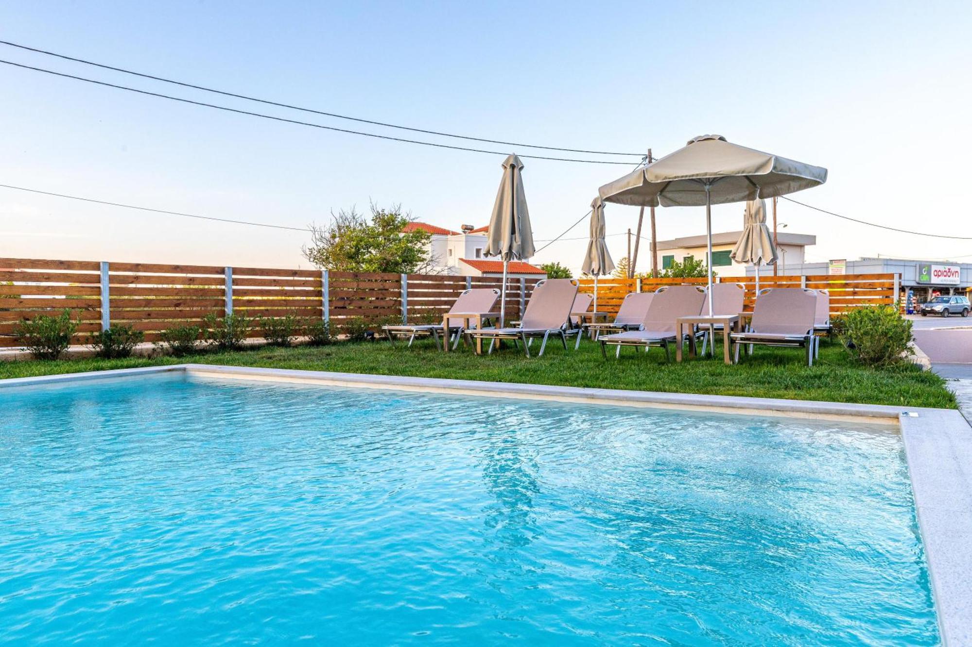 Achatis Apartments With Sea View Колимвари Екстериор снимка
